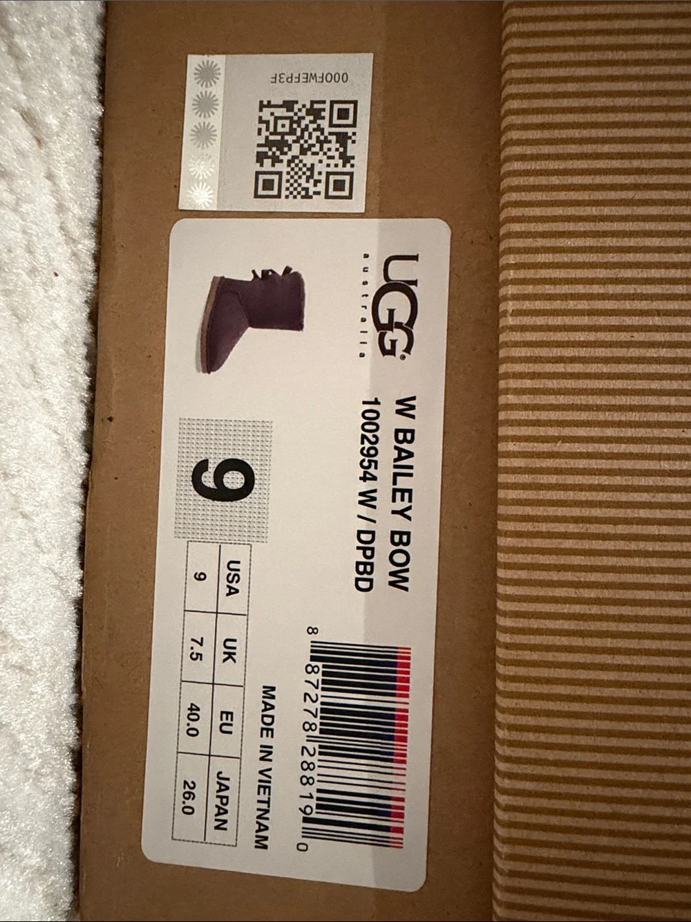 UGG Women's Short Bow Boot in Plum - Picture 3 of 10